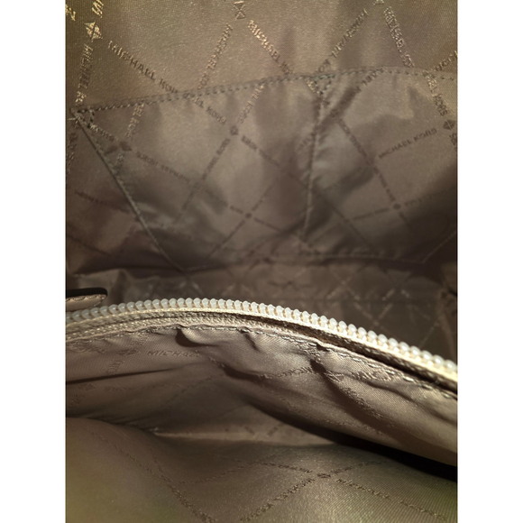 Michael Kors Joan Large Slouchy Shoulder Bag - Picture 9 of 10